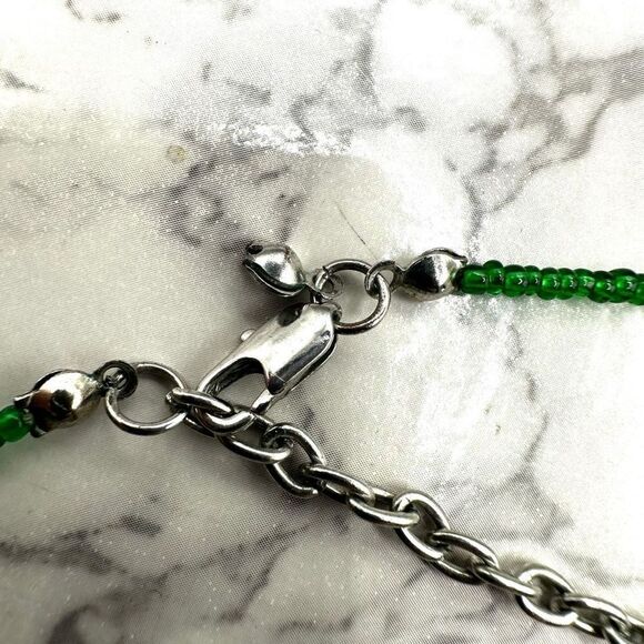 Green beaded necklace - Picture 6 of 7